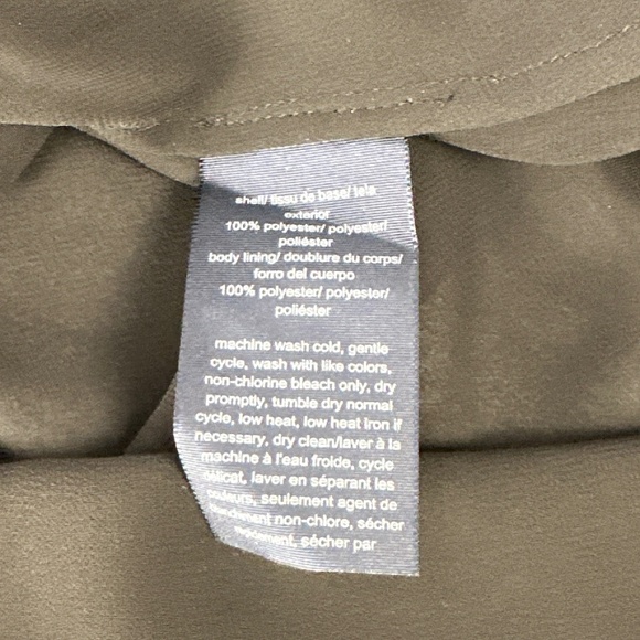 NWT Tommy Hilfiger Black Sleeveless Blouse With Ruffle Trim - Picture 6 of 6